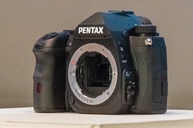Flagship-Pentax-K-mount-APS-C-DSLR-Camera-1